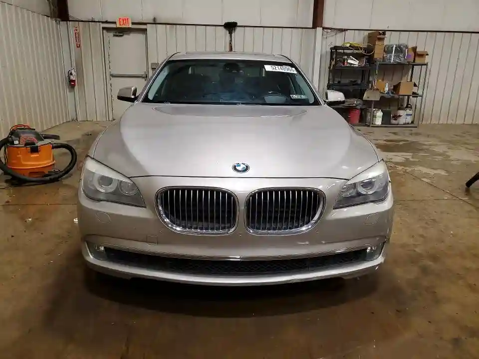 WBAKC8C51CC436720 2012 BMW 7 SERIES-4