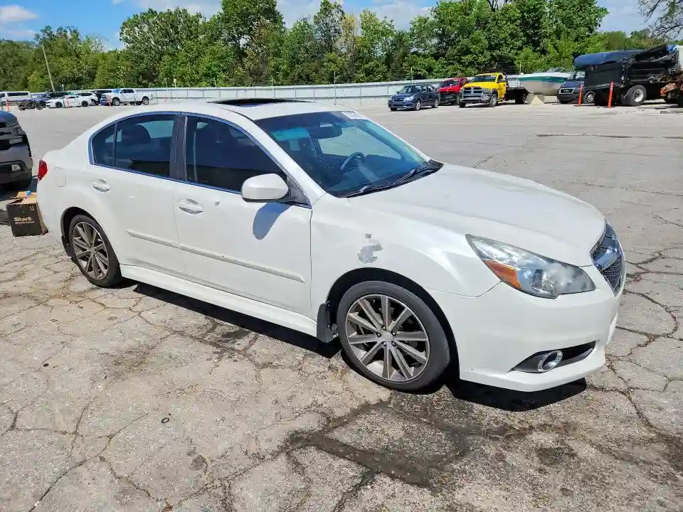 4S3BMCG61D3027818 2013 SUBARU LEGACY-3