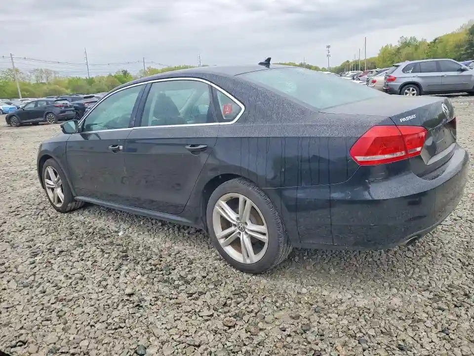 1VWBP7A37EC002563 2014 VOLKSWAGEN PASSAT-1