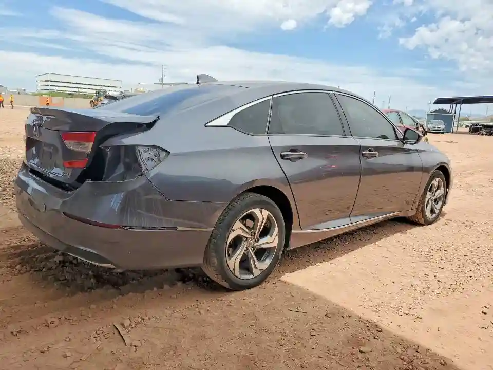 1HGCV1F57JA114646 2018 HONDA ACCORD-2