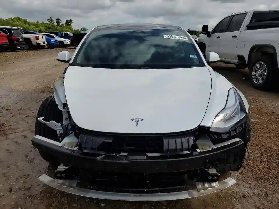 5YJ3E1EBXMF992749 2021 TESLA MODEL 3-4