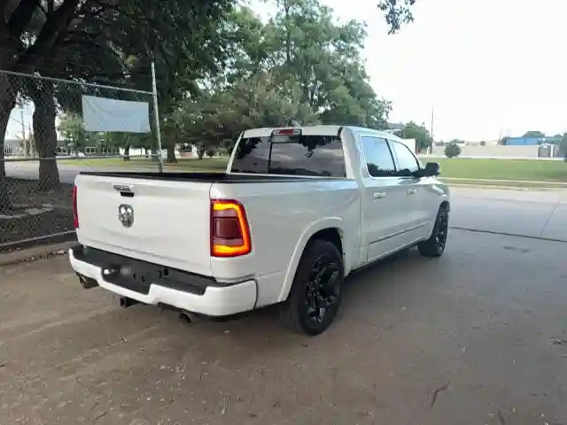 1C6RREHT6KN683294 2019 RAM 1500-3