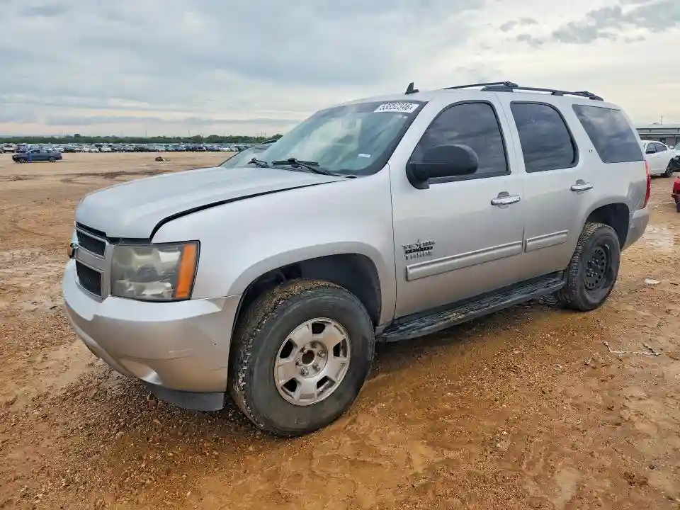 1GNSCBE02DR315945 2013 CHEVROLET TAHOE-0