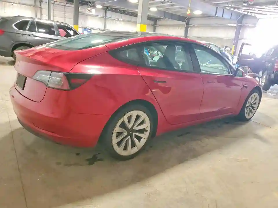 5YJ3E1EA3NF187782 2022 TESLA MODEL 3-2