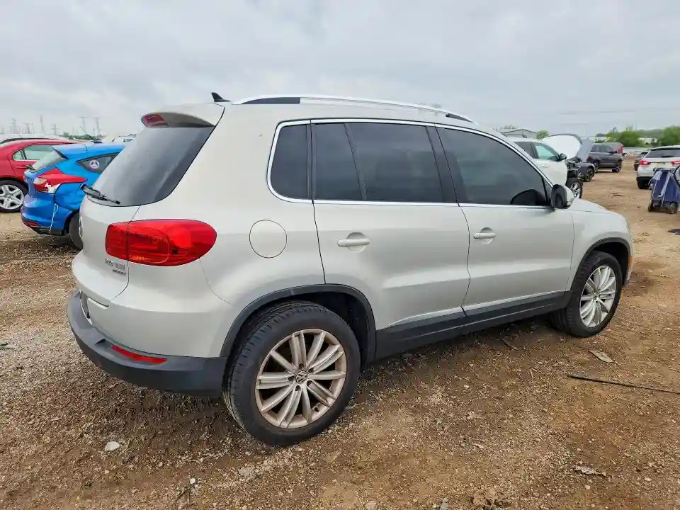 WVGBV7AX3CW569288 2012 VOLKSWAGEN TIGUAN-2