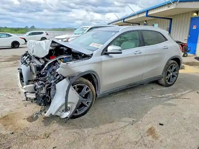 WDCTG4EBXJJ385132 2018 MERCEDES-BENZ GLA-CLASS-0