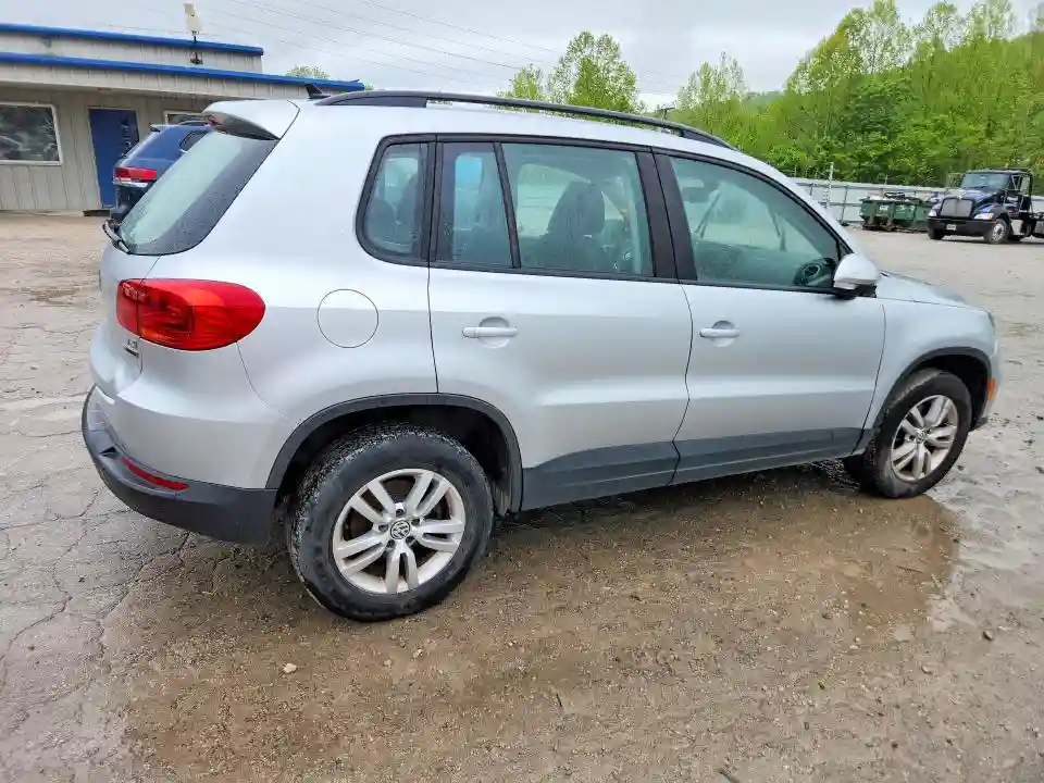 WVGBV7AX3HK013626 2017 VOLKSWAGEN TIGUAN-2