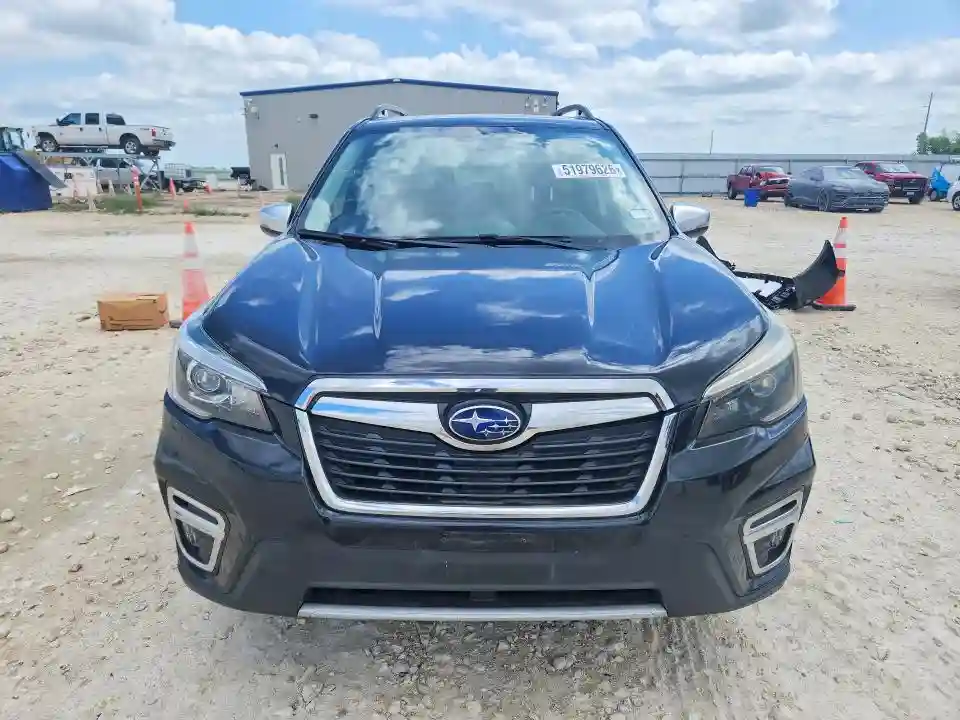 JF2SKAWC4KH502817 2019 SUBARU FORESTER-4