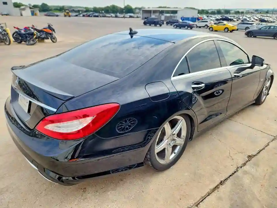 WDDLJ7DBXCA015107 2012 MERCEDES-BENZ CLS-CLASS-2
