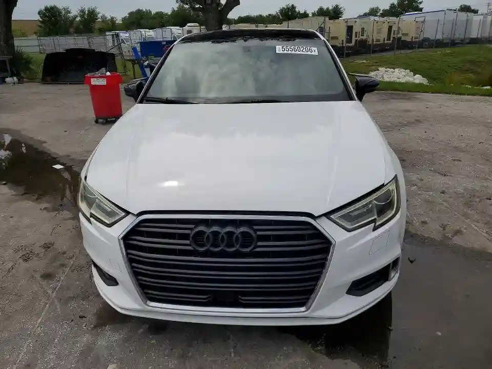 WAUAUGFF8H1042772 2017 AUDI A3-4