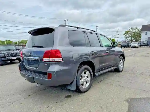 JTMHY7AJ1B4005151 2011 TOYOTA LAND CRUISER-3