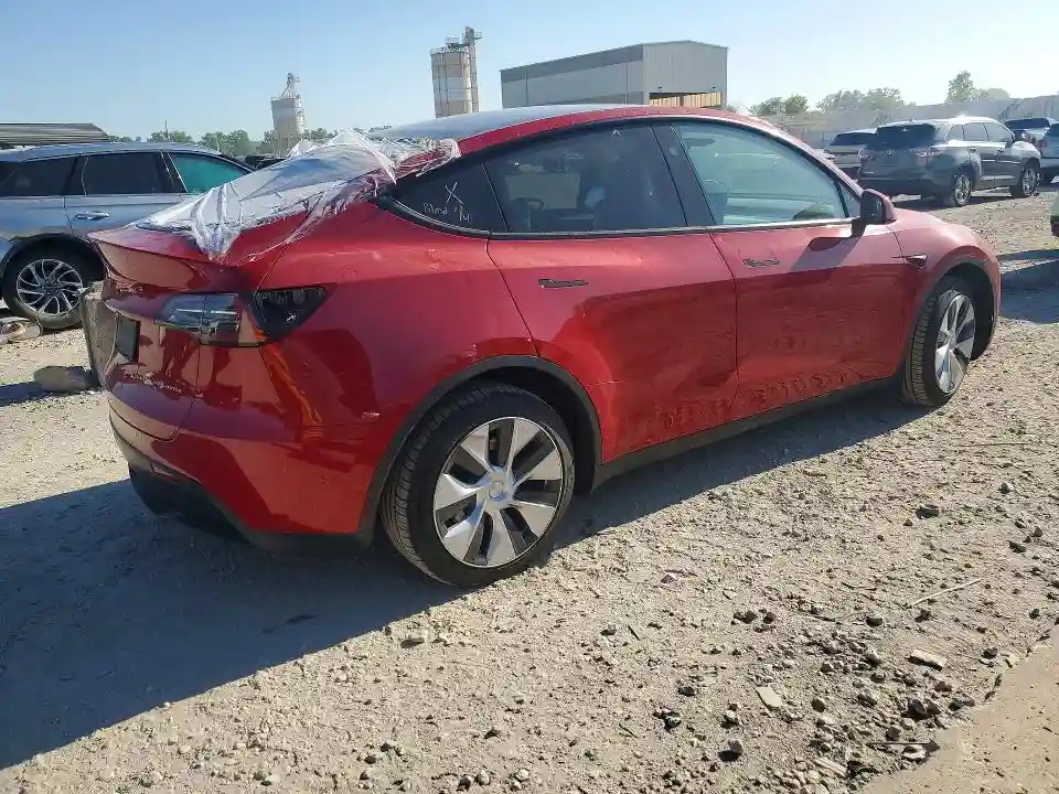 7SAYGDEE9PF811272 2023 TESLA MODEL Y-2