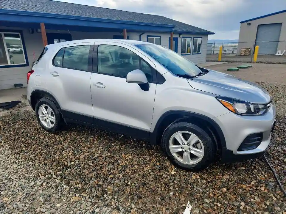 KL7CJNSB0JB719614 2018 CHEVROLET TRAX-3