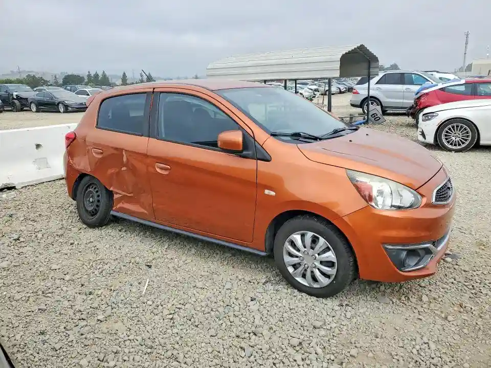 ML32A3HJ6JH001986 2018 MITSUBISHI MIRAGE-3