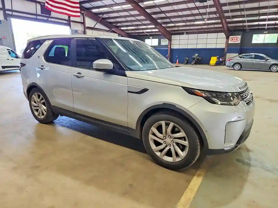 SALRRBBKXHA031097 2017 LAND ROVER DISCOVERY-3