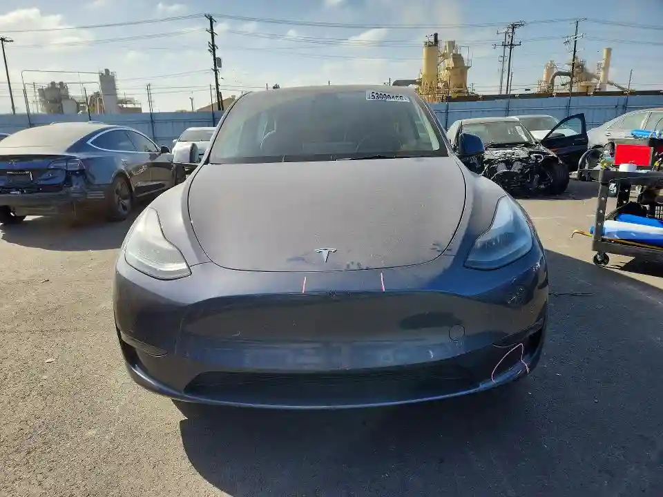 7SAYGDEE2PF743302 2023 TESLA MODEL Y-4