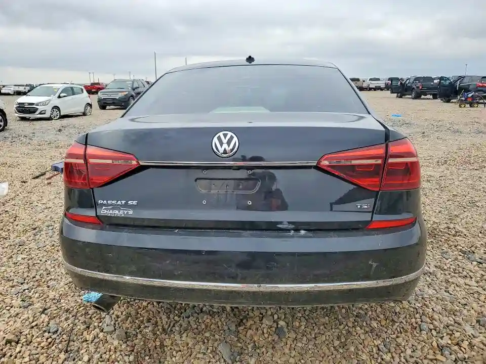 1VWBA7A3XJC051039 2018 VOLKSWAGEN PASSAT SE-5