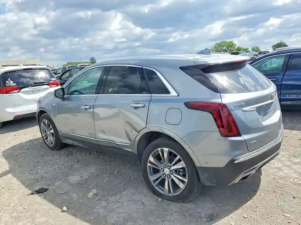 1GYKNDR48SZ111220 2025 CADILLAC XT5-1