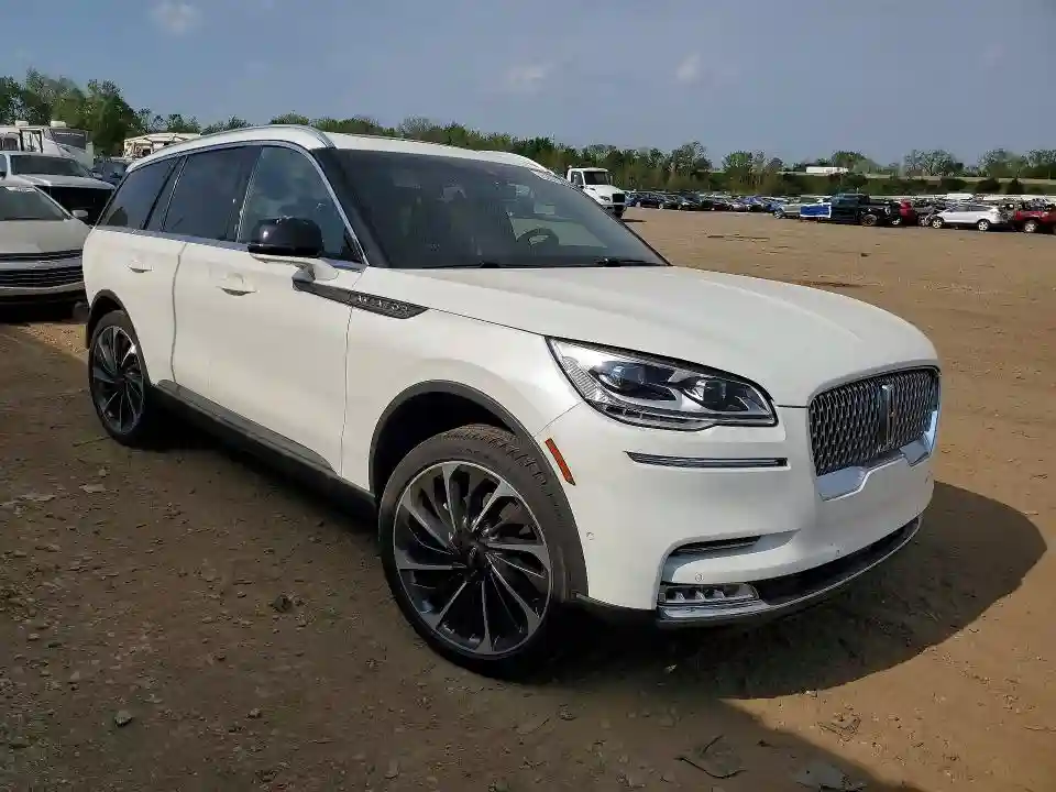 5LM5J7XC8PGL12671 2023 LINCOLN AVIATOR-3