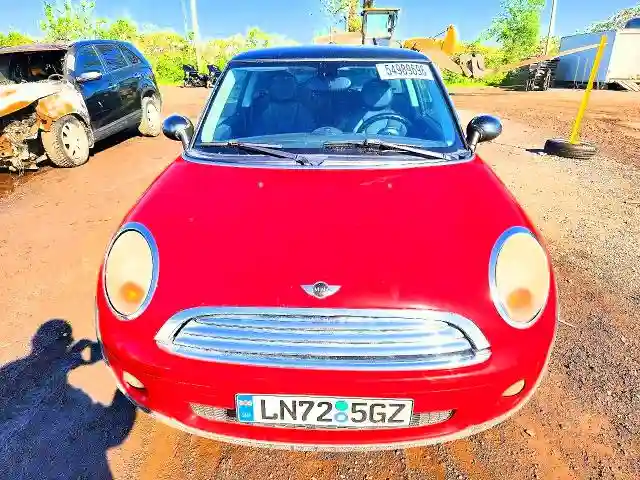 WMWMF3C50ATZ26291 2010 MINI COOPER-4