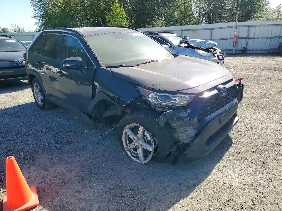 2T3R6RFV2MW005988 2021 TOYOTA RAV4-3