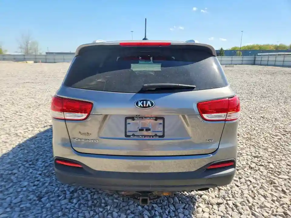 5XYPGDA51GG093885 2016 KIA SORENTO-5