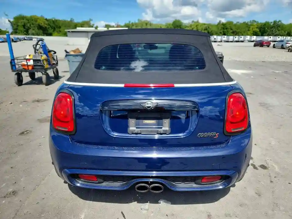 WMWWG9C5XJ3C82827 2018 MINI COOPER-5