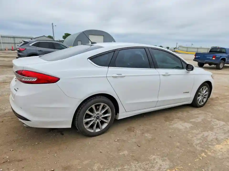 3FA6P0LU6HR297037 2017 FORD FUSION-2