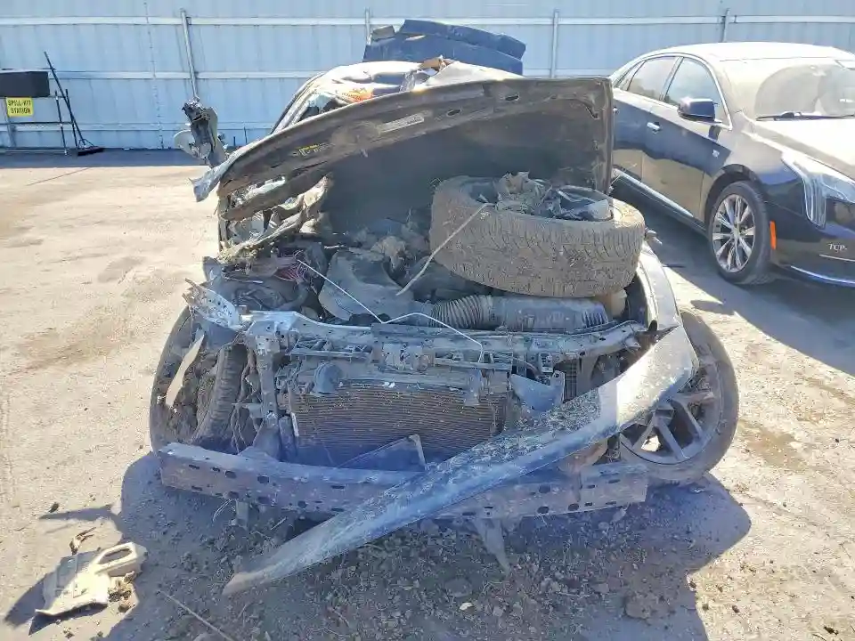 2C3CDXHG9KH674727 2019 DODGE CHARGER-4