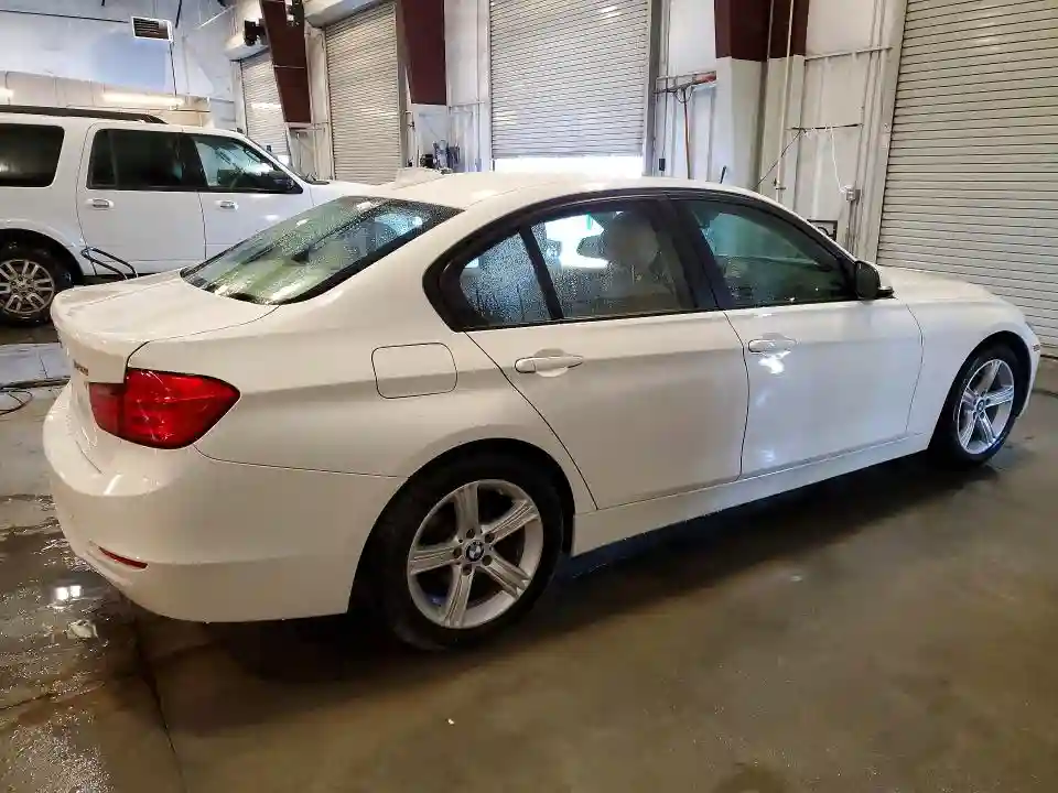 WBA3C3G55ENS69920 2014 BMW 3 SERIES-2