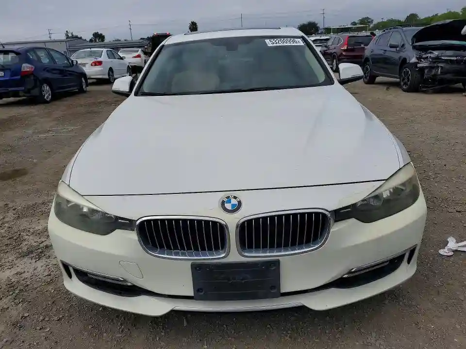 WBA3A5G56CNP16933 2012 BMW 3 SERIES-4