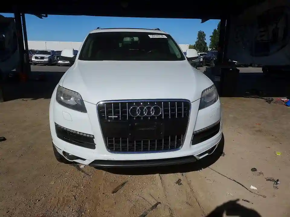 WA1LGAFE2DD012032 2013 AUDI Q7-4