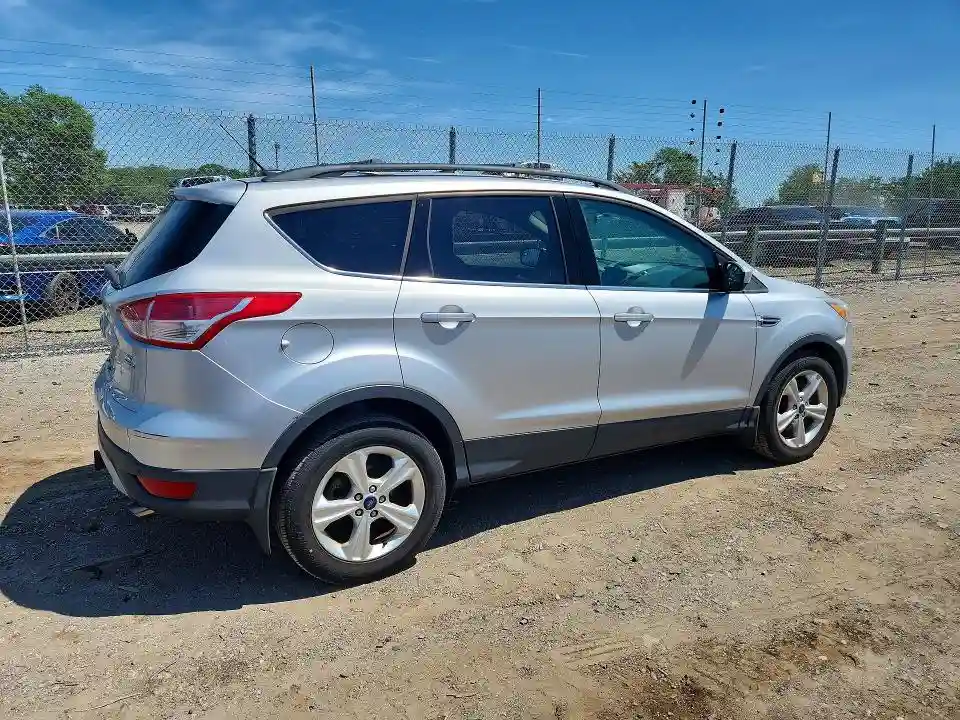 1FMCU9G93FUB08314 2015 FORD ESCAPE-2