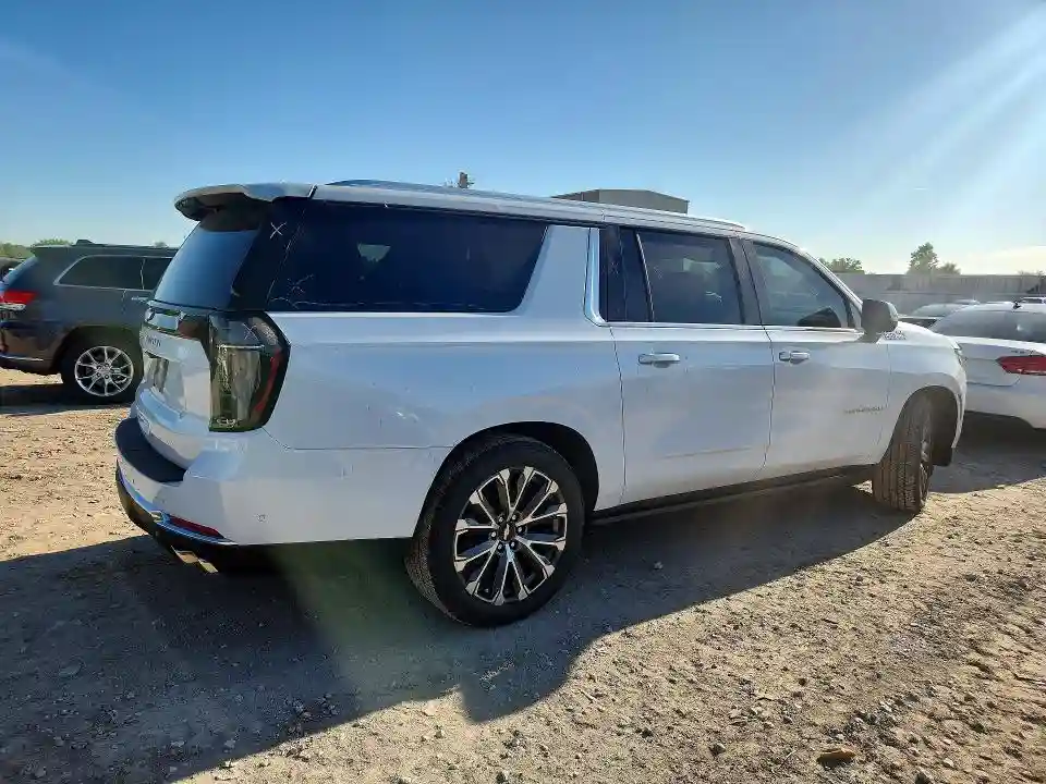 1GNS6GKL2TR190785 2026 CHEVROLET SUBURBAN-2