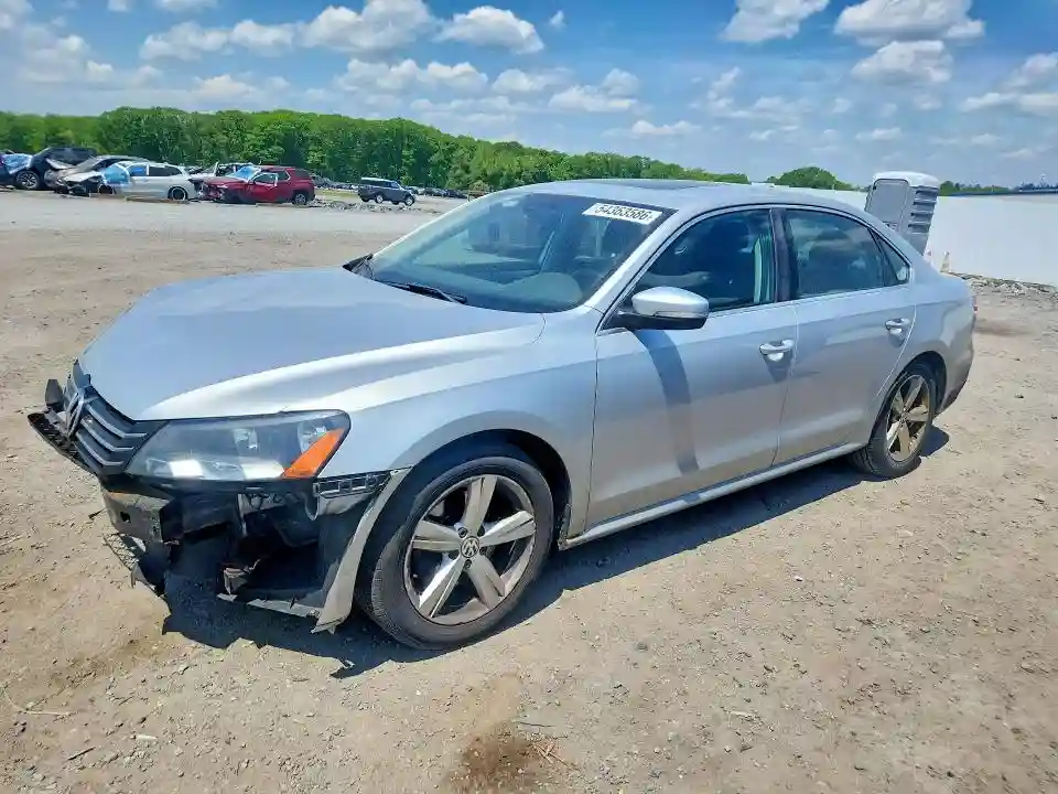 1VWBP7A37DC120627 2013 VOLKSWAGEN PASSAT-0