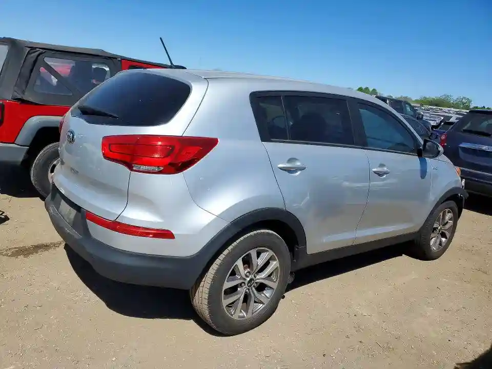KNDPBCAC9G7803927 2016 KIA SPORTAGE-2