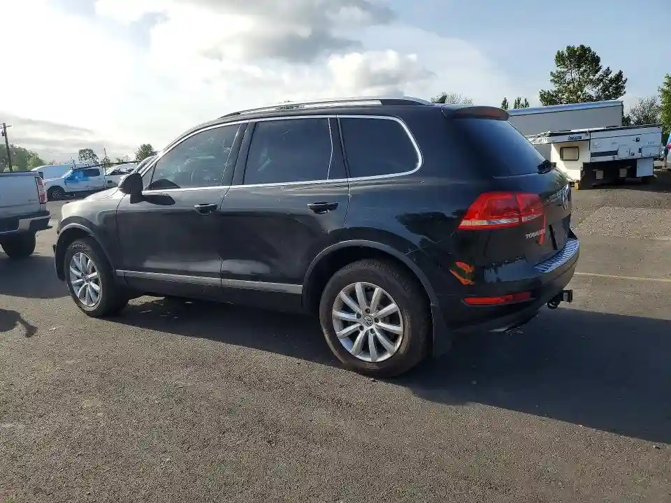 WVGEP9BP8DD003366 2013 VOLKSWAGEN TOUAREG-1