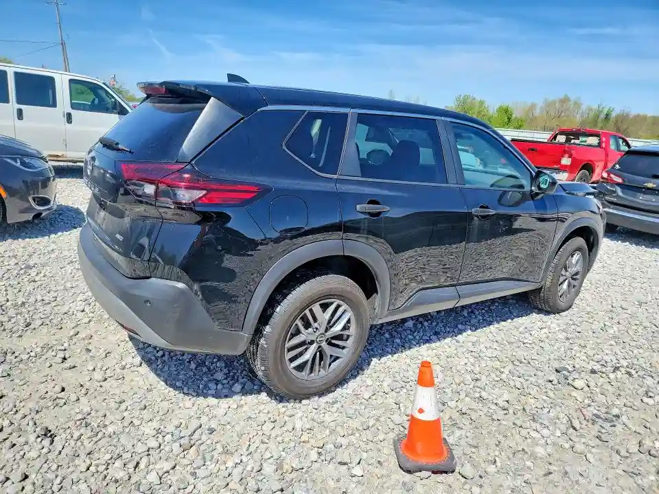 5N1BT3AB2PC816987 2023 NISSAN ROGUE-2