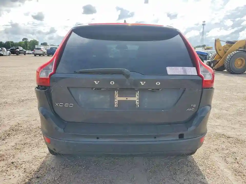 YV4992DZ0A2125276 2010 VOLVO XC60-5