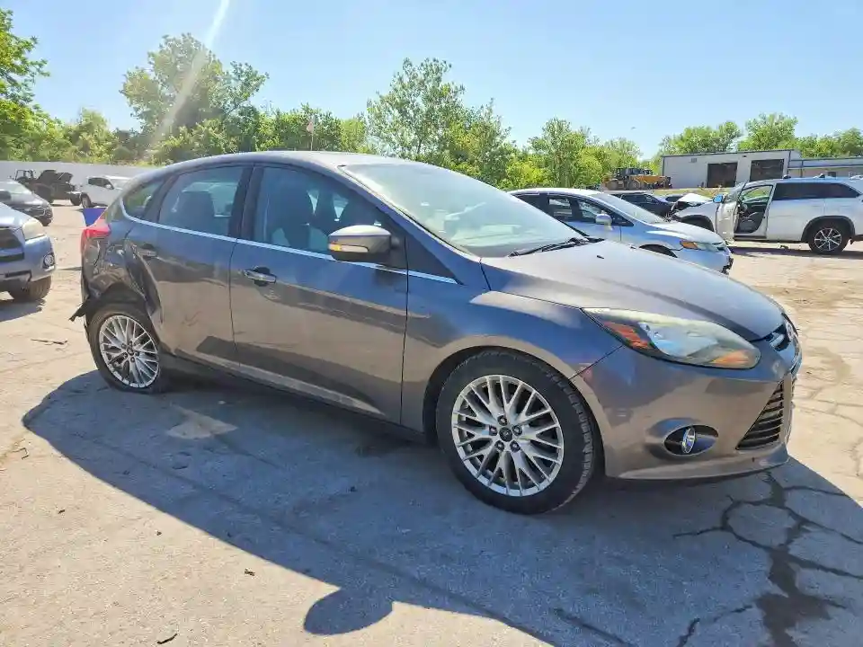 1FADP3N24DL106258 2013 FORD FOCUS-3