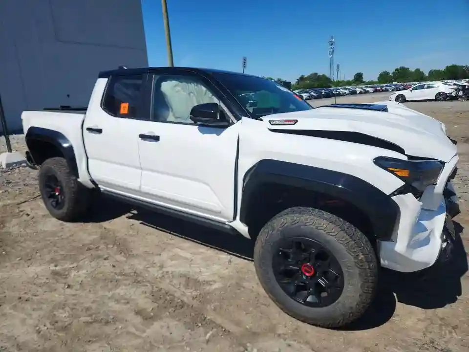 3TYLC5LNXST044438 2025 TOYOTA TACOMA-3