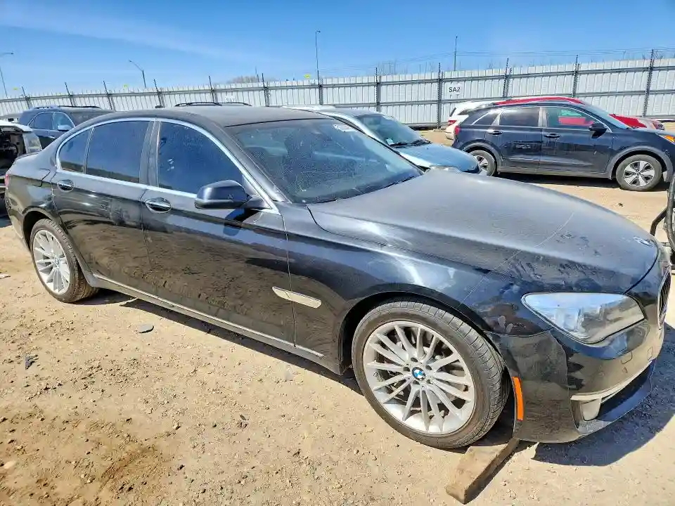 WBAYB6C53DC998363 2013 BMW 7 SERIES-3