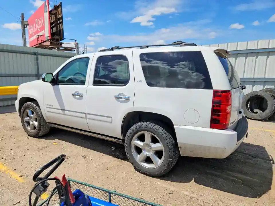 1GNSKCE06DR274518 2013 CHEVROLET TAHOE-1