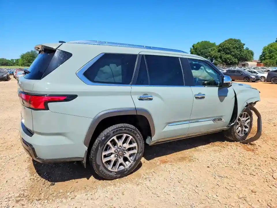 7SVAAABA4SX070257 2025 TOYOTA SEQUOIA-2