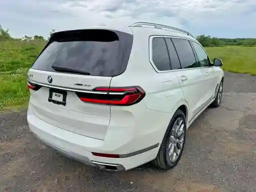 5UX23EM05P9R82524 2023 BMW X7-2