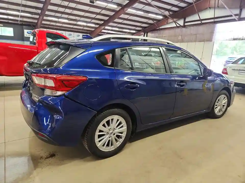4S3GTAB67H3741544 2017 SUBARU IMPREZA-2