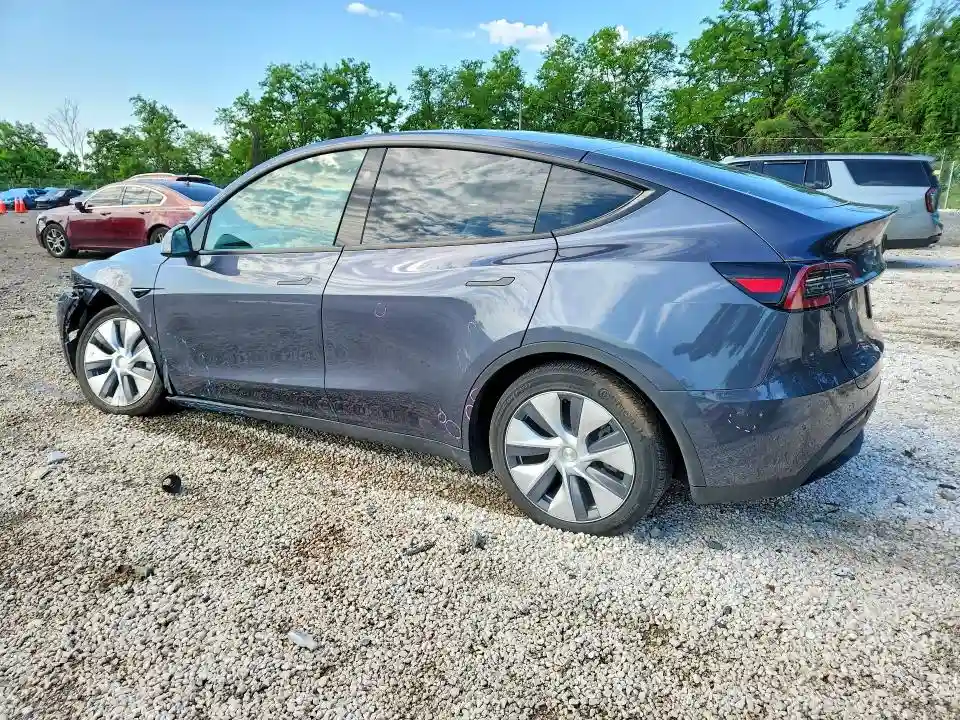 7SAYGDEE1PF911141 2023 TESLA MODEL Y-1