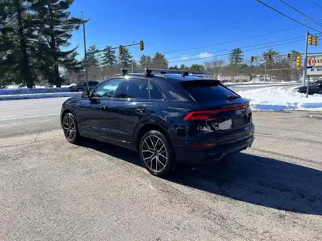 WA1EVAF19KD011890 2019 AUDI Q8-3
