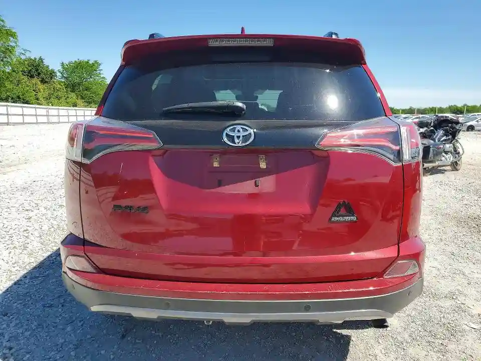 2T3RFREVXJW839472 2018 TOYOTA RAV4-5