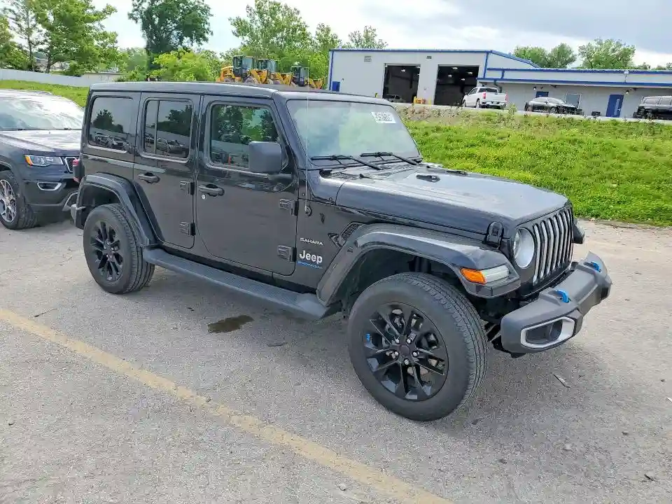 1C4JJXP64PW513537 2023 JEEP WRANGLER-3